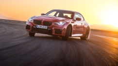 Η νέα BMW M2 έχει 460 ίππους, κίνηση πίσω και επιλογή μηχανικού κιβωτίου