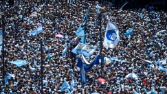 «Παλίρροια» στο Μπουένος Άιρες αποθέωσε τους πρωταθλητές κόσμου (vids)