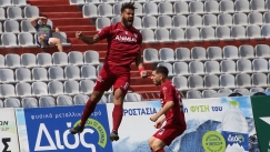 ΑΕΛ-ΠΑΟΚ Β 3-2: Ο Μάριος Ογκμπόε πανηγυρίζει το ένα από τα τρία γκολ του