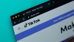 Τέλος το TikTok από τα κινητά τηλέφωνα υπουργών και δημοσίων υπαλλήλων στη Βρετανία