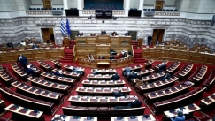 Βουλή: Ψηφίστηκε η τροπολογία, μπλόκο στο κόμμα Κασιδιάρη