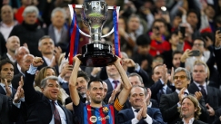 busquets_trophy