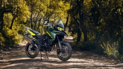 Δωρεάν οι βαλίτσες στο νέο Benelli TRK 702X