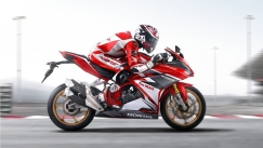 Νέα Honda CBR250RR-R με τα κόκκινα στις 20.000 σ.α.λ.