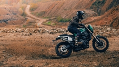 Χωμάτινο scrambler από την Benelli (vid)