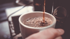 Ο πιο επικίνδυνος καφές στον κόσμο: Μπορεί να προκαλέσει μέχρι και επιληπτικές κρίσεις (vid) 