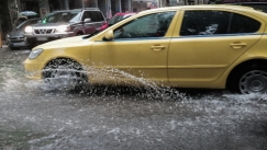 Πού θα χτυπήσουν επικίνδυνα καιρικά φαινόμενα: Έρχονται ανεμοστρόβιλοι και χαλάζι (vid)