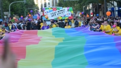 Εκατοντάδες κόσμου στο Αthens Pride 2024: «Ένας νόμος δεν αρκεί» το φετινό σύνθημα της διαδήλωσης