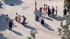 Πολωνός τουρίστας «κοκκάλωσε» για 2 ώρες στο κέντρο της Λαμίας: Οι διασώστες έδωσαν «μάχη» για να τον βάλουν στο φορείο (vid)