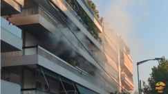 Φωτιά σε διαμέρισμα στη Νέα Σμύρνη: Βρέθηκε απανθρακωμένη σορός γυναίκας (vid)