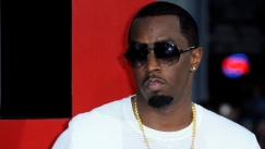 Diddy: Στα «λευκά πάρτι» χόρευαν γυμνοί και τους έλουζαν με σαμπάνια