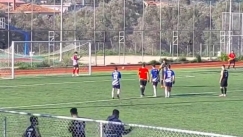 Το fair-play μετά από κερδισμένο πέναλτι στη Χίο