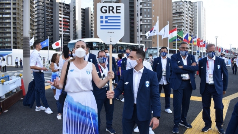 Η πρόβα Κορακάκη και Πετρούνια για τη σημαία! (pics)