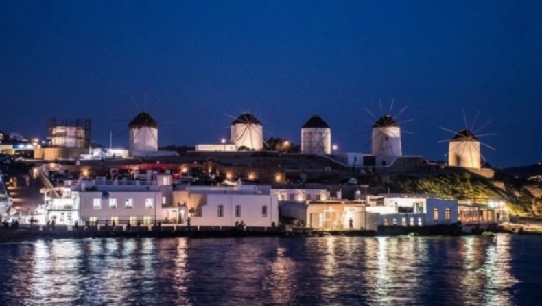 Λουκέτο σε γνωστό beach restaurant στη Μύκονο