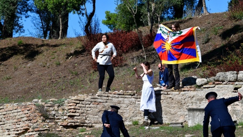 Αφέθηκαν ελεύθεροι οι ακτιβιστές που εισέβαλαν στην Αρχαία Ολυμπία