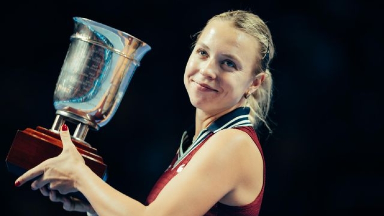 Transylvania Open: Δυο νίκες μακριά από το WTA Finals η Κονταβέιτ (vid)