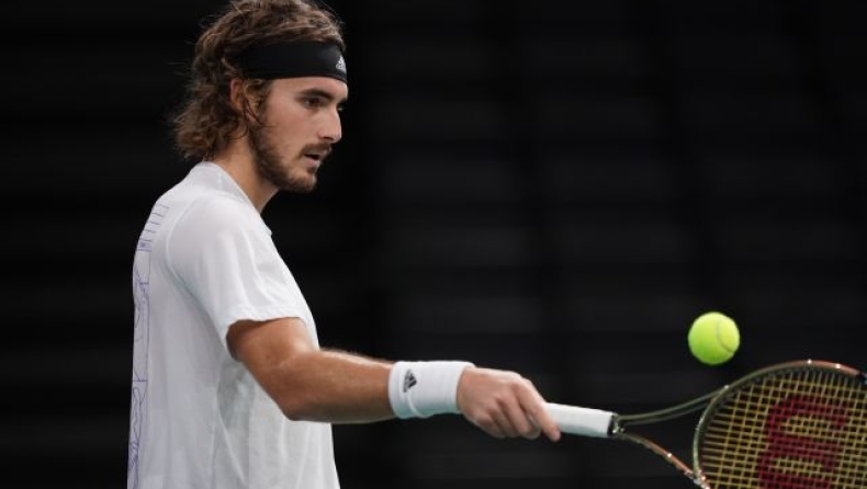 Paris Masters: Παίζει και στο διπλό με τον Πακιστανό Κουρεσί ο Τσιτσιπάς