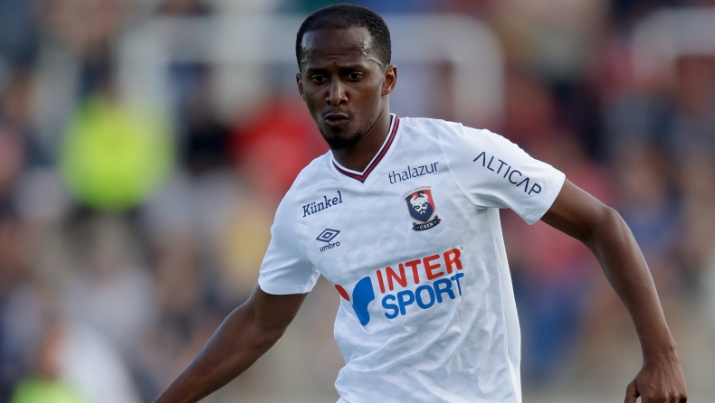 Κομόρες: Ντεμπούτο σε Copa Africa ως τερματοφύλακας για τον αναπληρωματικό πλάγιο μπακ!