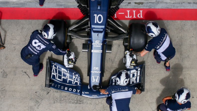 Formula 1: Το πρώτο ξύπνημα της νέας AlphaTauri AT03 (vid)