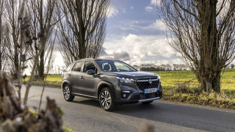 Test drive Suzuki S-Cross 1.4 HYBRID 48V 2WD: Ready to roll