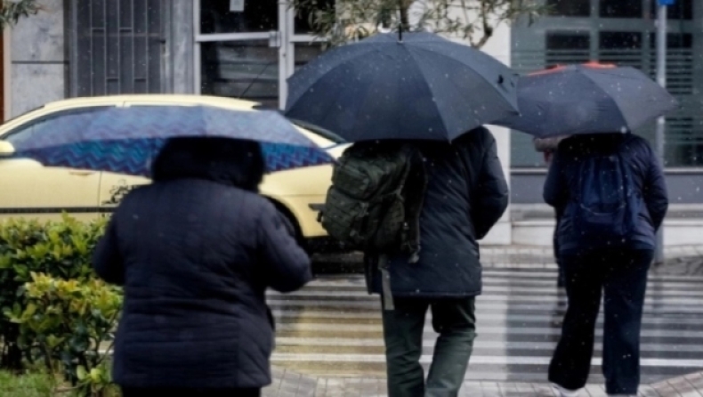 Συννεφιά και βροχές τη Μεγάλη Τρίτη, σημάδια πρόσκαιρης βελτίωσης από το απόγευμα (χάρτης & vid)