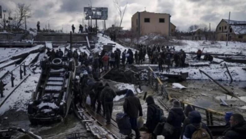 Όλοι οι άμαχοι απομακρύνθηκαν από το Αζοφστάλ της Ουκρανίας (vid)