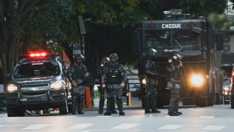 Έντεκα νεκροί σε αστυνομική επιχείρηση σε φαβέλα στο Ρίο ντε Ζανέιρο (vid)