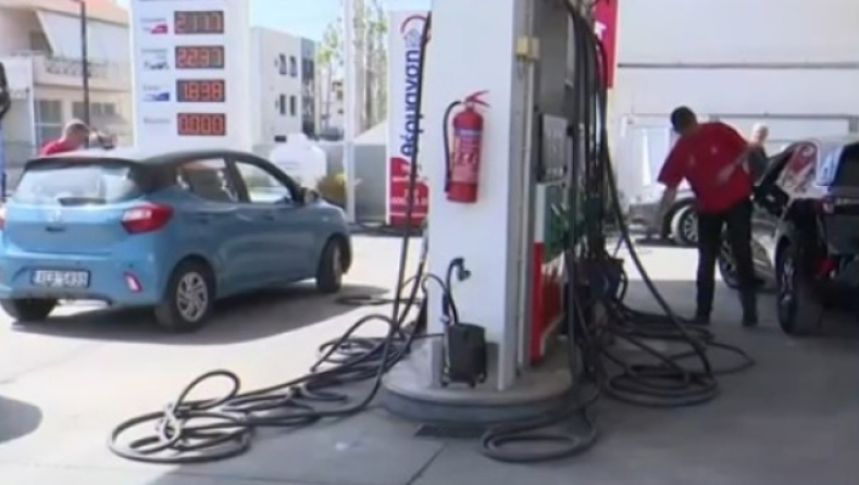 Η τιμή της βενζίνης σπάει κάθε ρεκόρ: Αναμένεται να φτάσει τα 2,5 ευρώ μέχρι τέλος της εβδομάδας (vid)