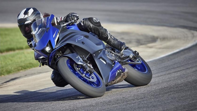 Test Ride Yamaha R7: Επιστροφή στην supersport αυθεντικότητα (vid)