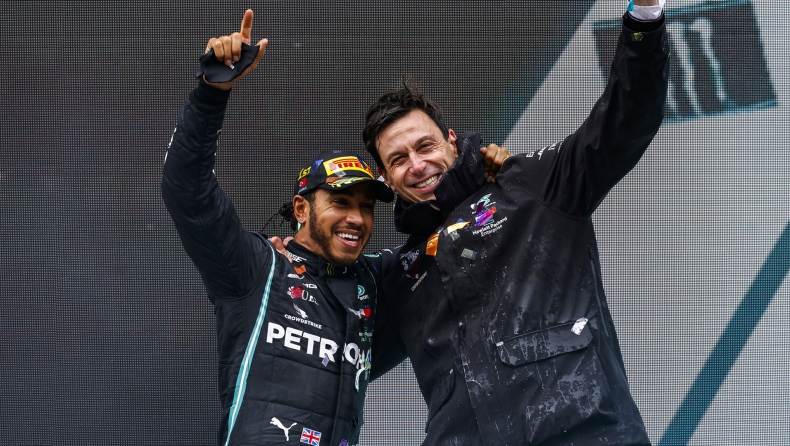 Formula 1: Ο Βολφ θέλει τον Χάμιλτον στη Mercedes για άλλα 5-10 χρόνια