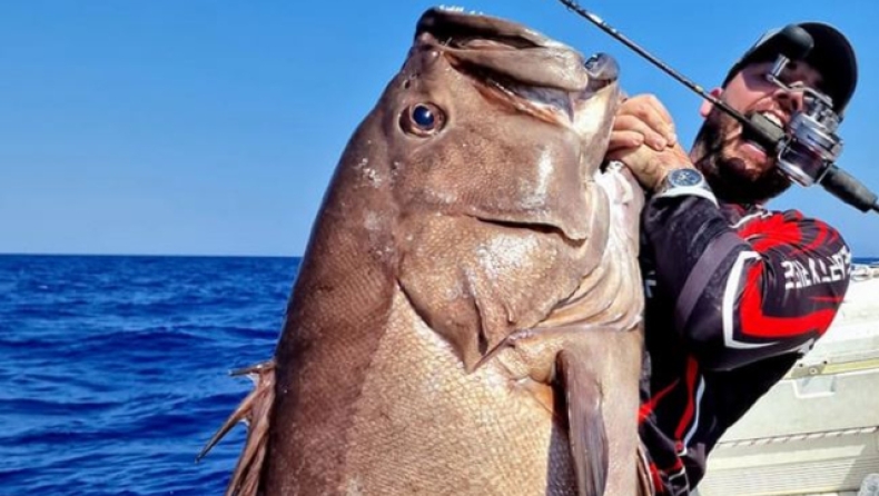 Χανιώτης έπιασε ψάρι 40 κιλών: «Τέτοια μεγέθη θέλουν γερανό»