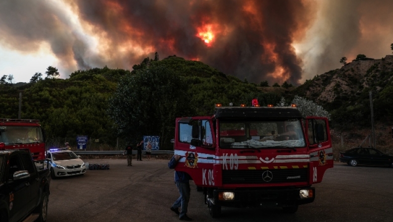 Πολύ υψηλός κίνδυνος πυρκαγιάς αύριο σε Αττική, Στερεά Ελλάδα και Βόρειο Αιγαίο