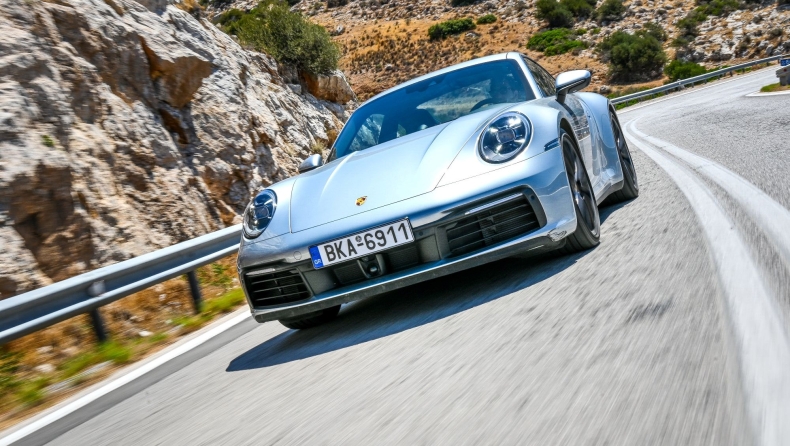 Test drive Porsche 911 Carrera 4S: Welcome to the Machine