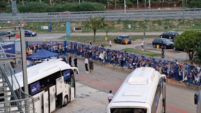 «Παράνοια» για τον Γιάννη Αντετοκούνμπο έξω από το Mediolanum Forum