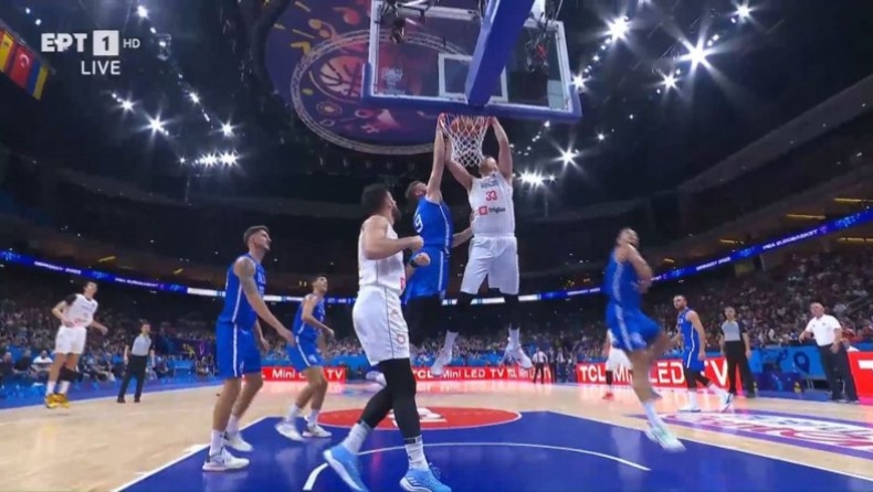 EuroBasket 2022, Σερβία - Ιταλία: Κάρφωσε με μανία στο καλάθι των Ιταλών ο Μιλουτίνοφ (vid)