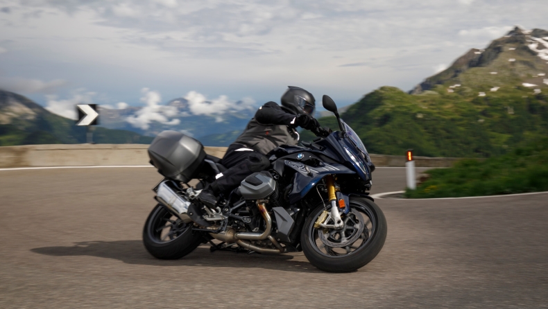 BMW Motorrad: Αναβαθμίσεις στα R1250R και R1250RS του 2023