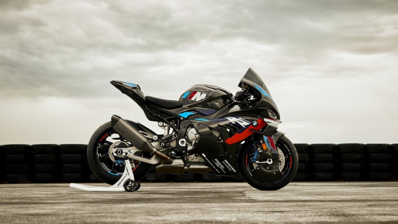 Ακόμα καλύτερη η νέα BMW M1000RR (vid)