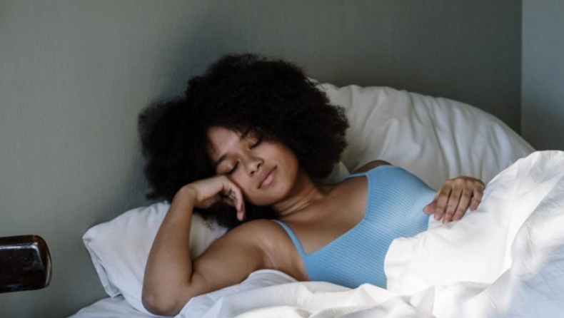 Τι πραγματικά συμβαίνει όταν κοιμάστε πολύ Plus By Gazzetta 
