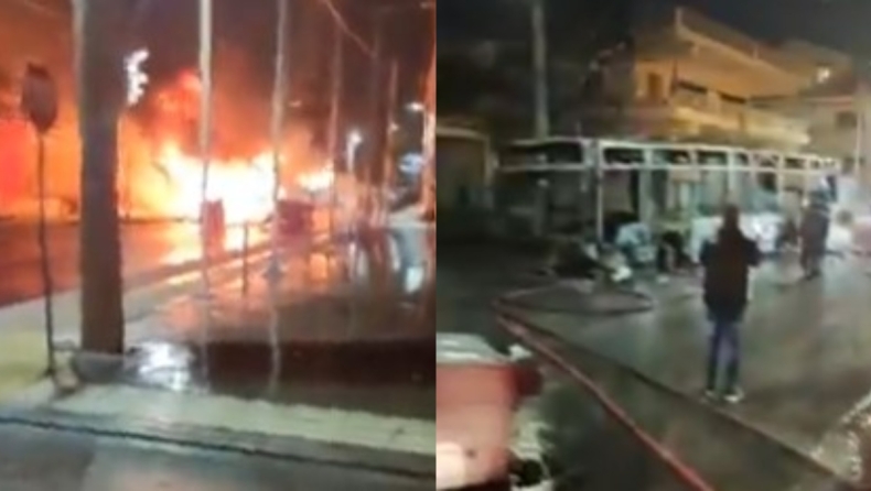 Επεισόδια στα Άνω Λιόσια: Φωτιά σε λεωφορείο (vid)