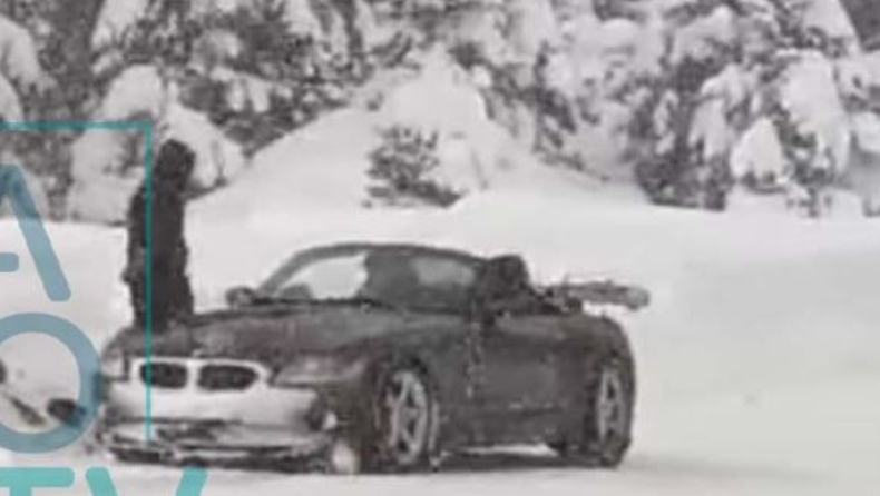 Απίστευτο βίντεο: Πήγε… με κάμπριο στον Παρνασσό εν μέσω χιονοθύελλας! (vid)