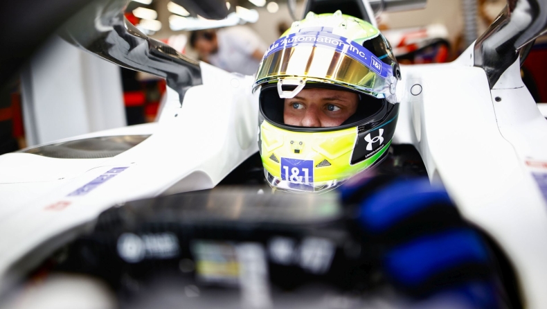 Formula 1, Έκλεστον: «Θα ήταν καλύτερα στη Red Bull ο Σουμάχερ»