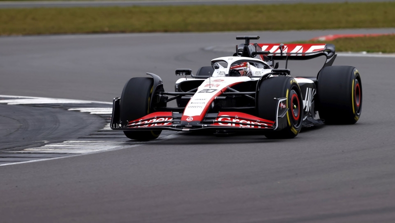 Formula 1: «Πάτησε πίστα» η νέα Haas VF-23 (vid)