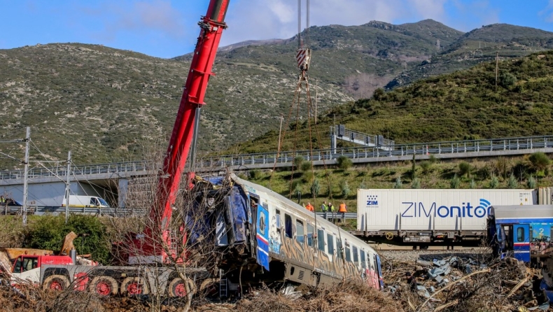 Τραγωδία στα Τέμπη: Ασκήθηκε ποινική δίωξη κατά του επιθεωρητή του ΟΣΕ και των δύο σταθμαρχών Λάρισας