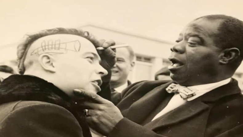 Όταν ο Louis Armstrong ζωγράφισε μια τρομπέτα στο κεφάλι ενός θαυμαστή του στη Γαλλία 