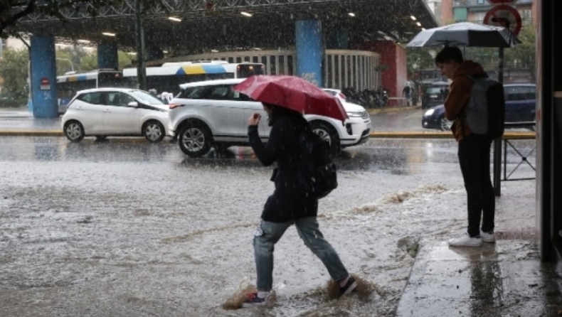 Έκτακτο δελτίο επιδείνωσης καιρού από την ΕΜΥ: Iσχυρές καταιγίδες και χαλαζοπτώσεις