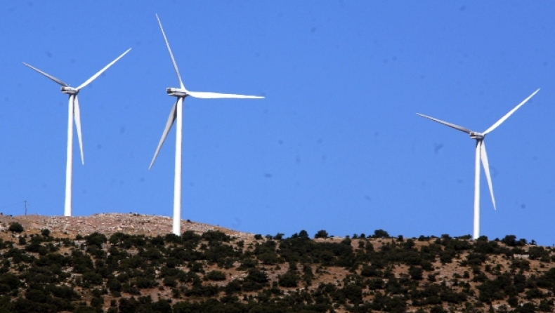 Ένωση αιολικής ενέργειας: Θεωρίες συνωμοσίας η σύνδεση ανεμογεννητριών με τις πυρκαγιές 