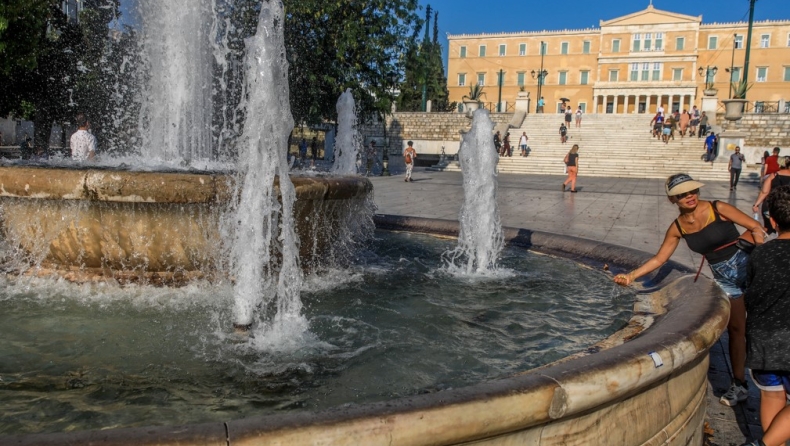 Από καύσωνα σε καύσωνα: Έρχεται νέο κύμα ζέστης από την Τετάρτη, «ίσως να είναι ισχυρότερο» (vid)