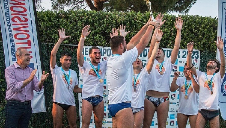 Οι Kouvades πρώτευσαν στον τουρνουά beach water polo στον Μαραθώνα