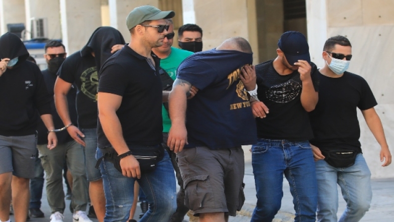 Δολοφονία Μιχάλη Κατσούρη: Οι Bad Blue Boys κάνουν έρανο για τη νομική στήριξη των συλληφθέντων χούλιγκαν