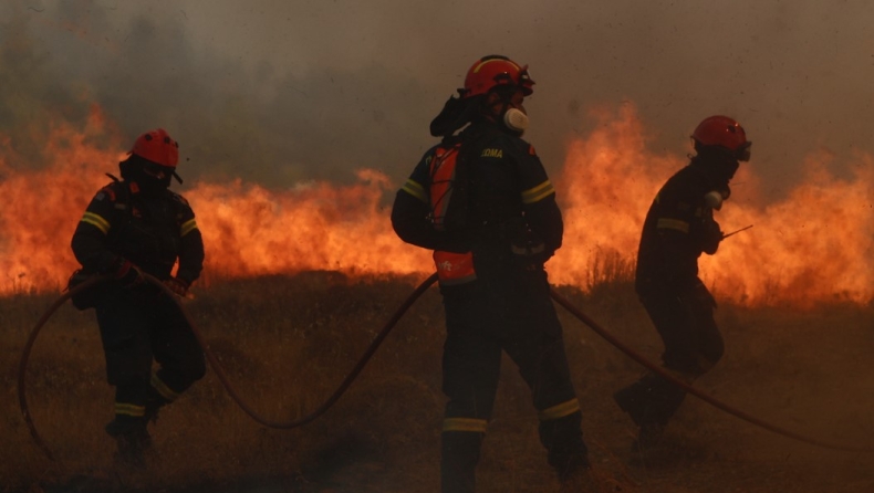 Η Αστυνομία προχωρά στην προληπτική εκκένωση της δομής μεταναστών στην Αμυγδαλέζα